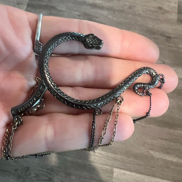 Lovemade BOHO Snake Chain Ear Cuff - Picture 5 of 10